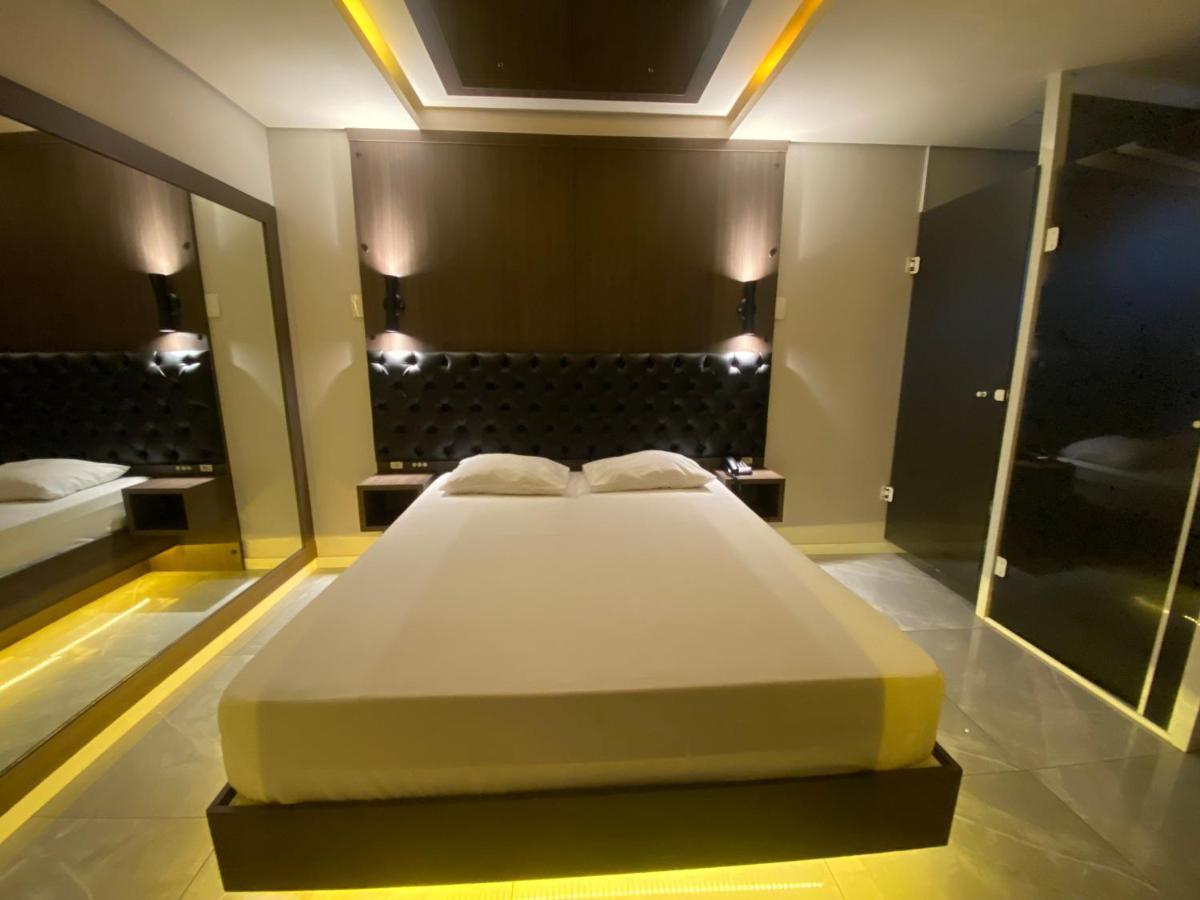 Drops Motel para Casais *
