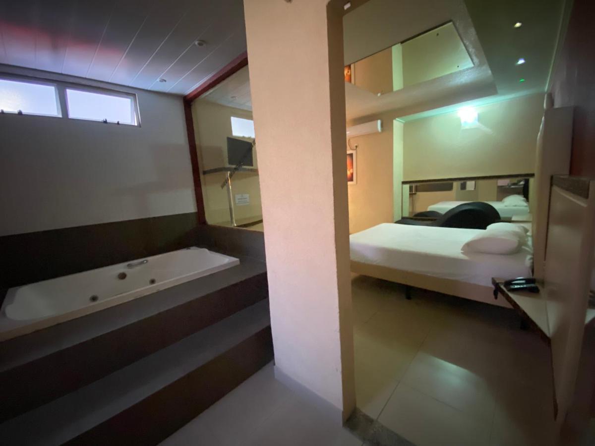 Drops Motel para Casais